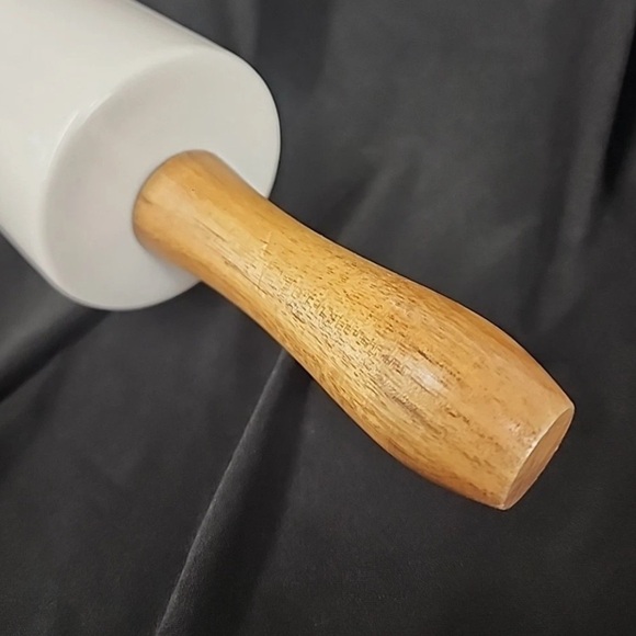 White Rolling Pin with 'Bake' Text - Picture 2 of 4